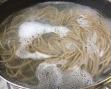 お蕎麦カルボナーラ菊の花風味作り方1写真