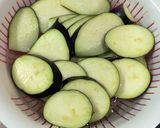 ご飯泥棒！鶏肉と夏野菜のごま味噌和え作り方1写真