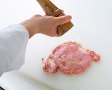 ポークの黒胡麻パン粉焼き サラダ添え作り方2写真