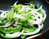 夏！食欲増進！鶏の梅ニンニク大葉醤油炒め作り方2写真