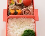 【キャラ弁】ブロッコリーのカエル弁当作り方1写真