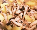 離乳食完了期❀✿じゃがいもとしめじの煮物作り方5写真