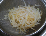 鶏ささみとキュウリ もやしの塩レモン和え作り方5写真