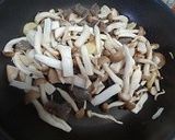 きのことコンニャクのニンニク炒め作り方3写真