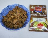 節約♪朝ごはんはタコミートサラダオムレツ作り方1写真