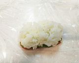 お弁当にも♪スパムアボカドマヨおにぎり作り方3写真