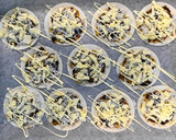 おつまみに☆しらすと梅海苔の和風ミニピザ作り方6写真