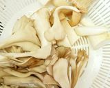 茸とベーコンのガーリックバター醤油パスタ作り方1写真