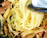 茸とベーコンのガーリックバター醤油パスタ作り方6写真