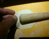 簡単手作り　手打ち餃子の皮　作り方作り方15写真