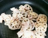 豚バラとレンコンの甘辛炒め作り方4写真