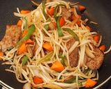 豚肉ともやしの醤油麹炒め作り方5写真
