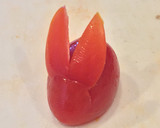 かわいい！ミニトマトで作るウサギちゃん作り方6写真