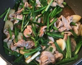 丼にも♪ニラたっぷりじゃが豚炒め☆作り方8写真