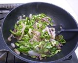 ピーマンとこま切れ肉のニンニク味噌炒め作り方3写真