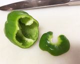 くるくるピーマンで巣ごもり卵作り方1写真