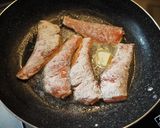 鮭のムニエル〜オーロラソースがけ〜作り方4写真