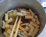 朝食♪じゃが芋とワカメと油揚げのお味噌汁作り方4写真