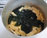 朝食♪じゃが芋とワカメと油揚げのお味噌汁作り方5写真
