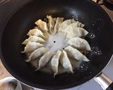 小さい子もOK☆パリパリ餃子作り方4写真