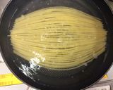 海老としめじとズッキーニのパスタ作り方3写真