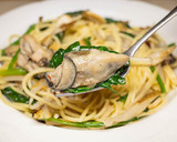 牡蠣とほうれん草とごぼうのパスタ作り方12写真