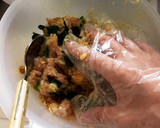 簡単！お弁当に小松菜と鶏挽肉の松風焼き作り方3写真