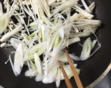 えのきと長ネギの和風カルボナーラ味噌風味作り方3写真