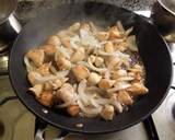 ふわっとろな親子丼になりました。作り方5写真