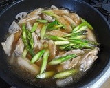 鶏手羽中と蓮根とアスパラの炒め煮作り方4写真