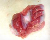 砂肝とマッシュルームのにんにく炒め作り方1写真