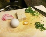 温泉卵ワカメ豆腐の冷たいお吸い物。超簡単作り方2写真