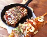 スキレットで熱々！お好み焼き餃子が美味♪作り方5写真