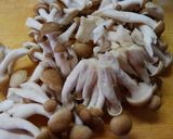 簡単！鶏むね肉とレタスのデミ風味スープ＊作り方1写真