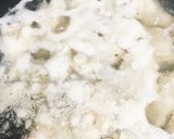 鶏手羽元とキャベツの簡単♩生姜入りスープ作り方1写真