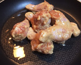 しょうゆ麹の手羽元唐揚げ作り方1写真