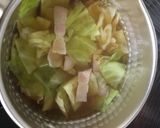調味料は1つ!ベーコンキャベツスープ作り方1写真