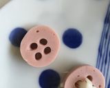 キャラ弁に！洋服のボタン作り方1写真