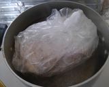 鶏むね肉で簡単！蒸し鶏ヨーグルト漬け！作り方3写真
