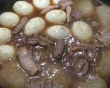 大根と玉子をホルモンで煮つける作り方3写真