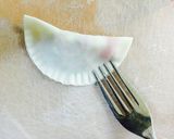 あまった餃子の皮で納豆サラダ揚げ作り方3写真