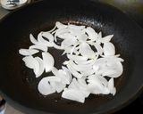 ウィンナーとアスパラのめんつゆ卵とじ作り方2写真