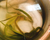 甘くて濃厚生とうもろこしと鶏出汁のスープ作り方1写真