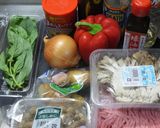 ピリ辛甘豚肉のガパオ風そぼろかけご飯作り方1写真