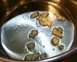 ラー油入りキャベわかめスープ♪作り方1写真