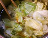 ラー油入りキャベわかめスープ♪作り方4写真