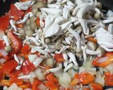 ピリ辛甘豚肉のガパオ風そぼろかけご飯作り方9写真