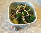 きゅうりとしめじのごま油&塩昆布和え☆作り方6写真