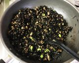 押し豆と鳥ひき肉のひじきそぼろ作り方5写真