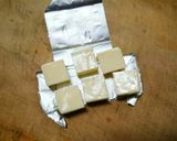 餃子の皮で☆お花みたいなチーズのおつまみ作り方1写真